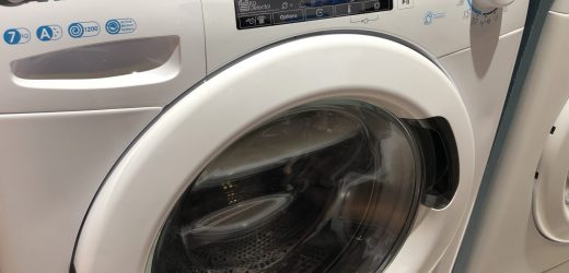 Porady jak odblokować drzwiczki pralki